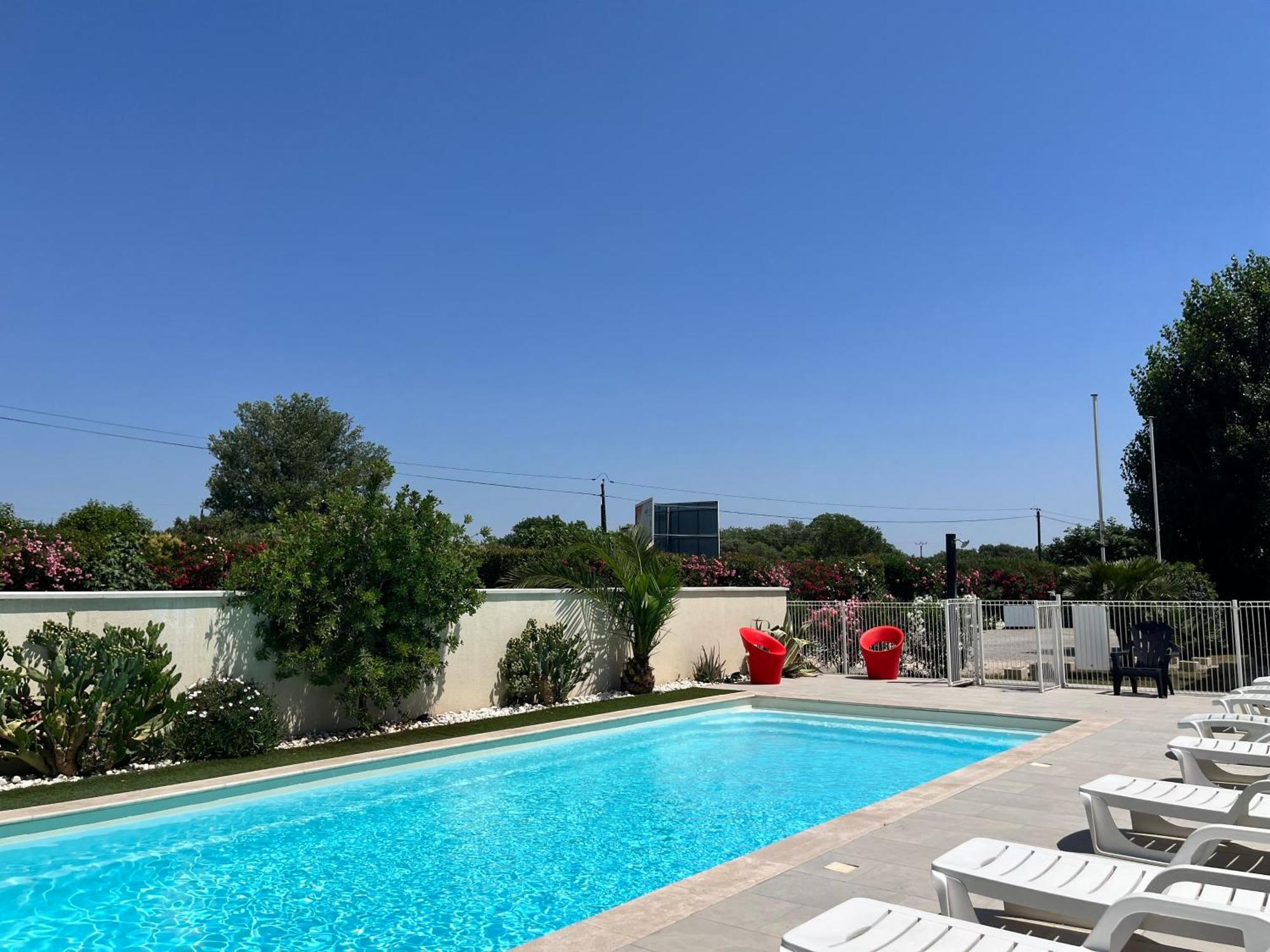 Brit Hotel Salon De Provence エクステリア 写真