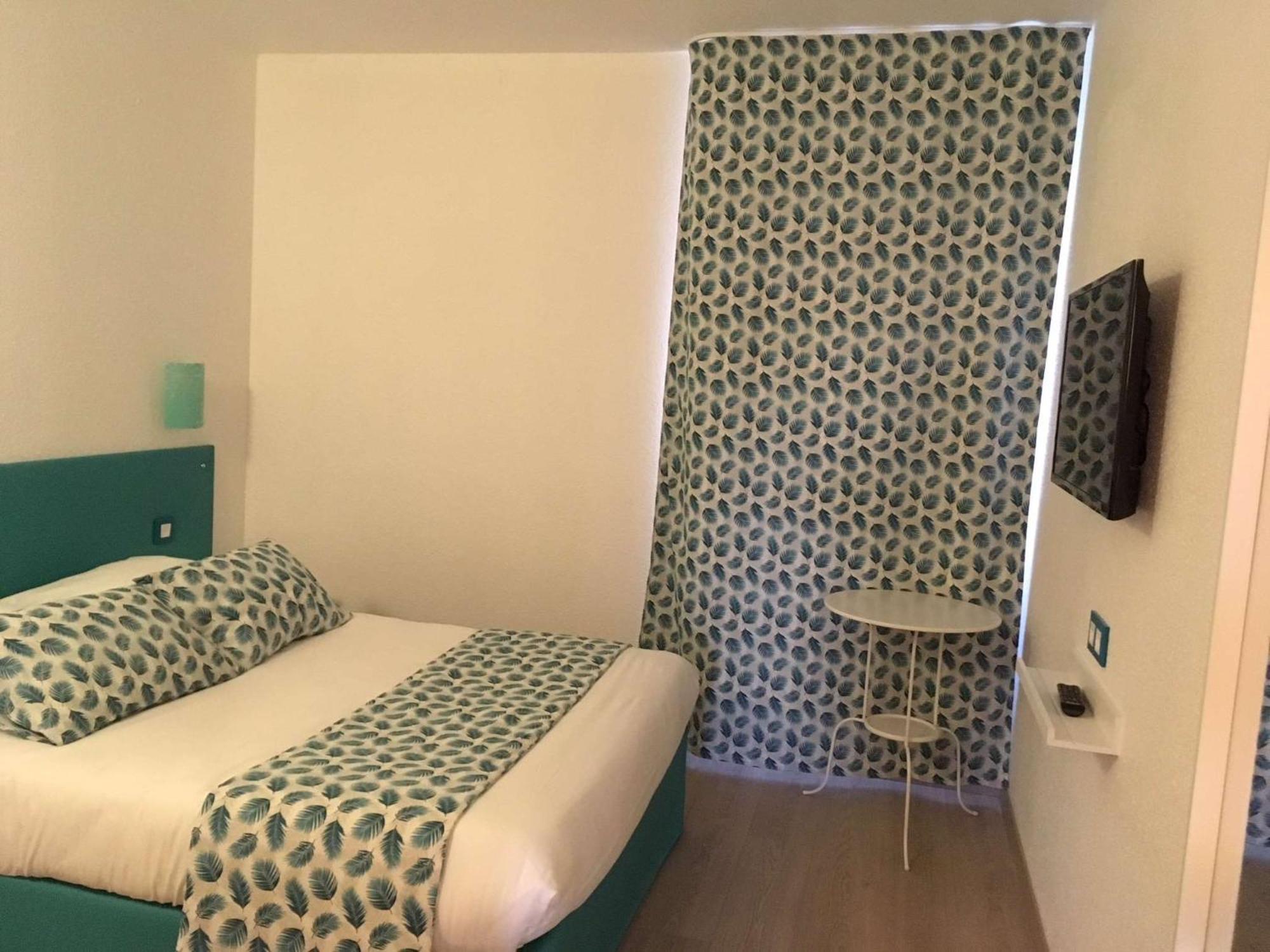 Brit Hotel Salon De Provence エクステリア 写真